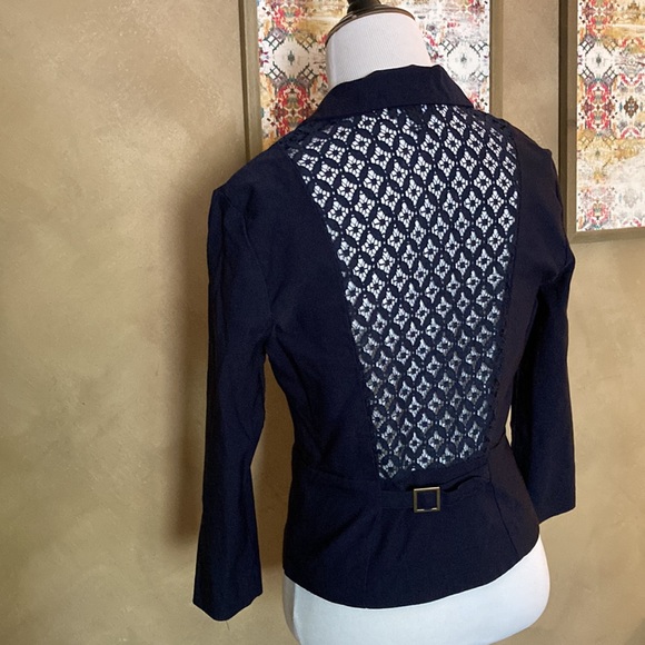 Navy medium blazer with Lacy back - Picture 5 of 8